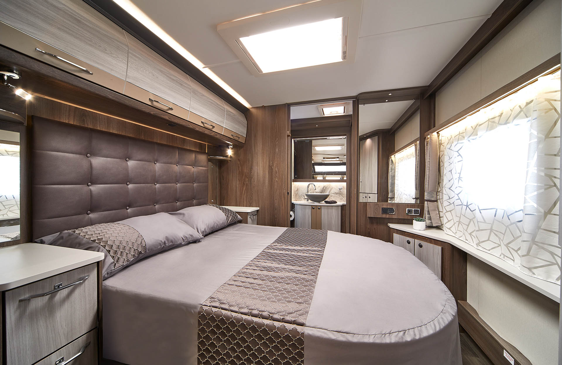 Coachman Caravan Dimensions (2022 Models) Folding Camper World